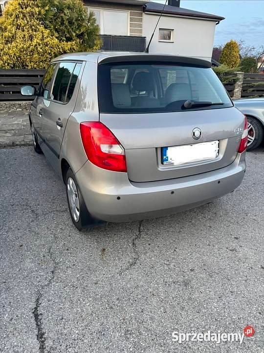 Używany 2009 Skoda Fabia Hatchback | 11 800 zł (Uczciwa cena) - Obraz 1/4