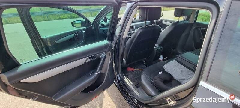 Używany VW Passat 2011 Czarny Sedan/Limuzyna