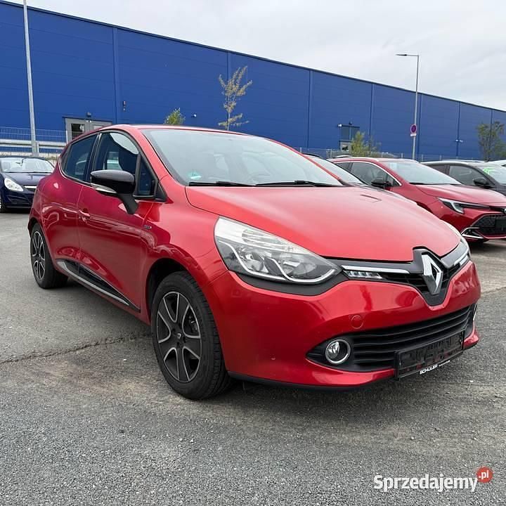 Czerwony Używany 2015 Renault Clio IV LIMITED Hatchback | 27 900 zł (Uczciwa cena) - Obraz 1/4