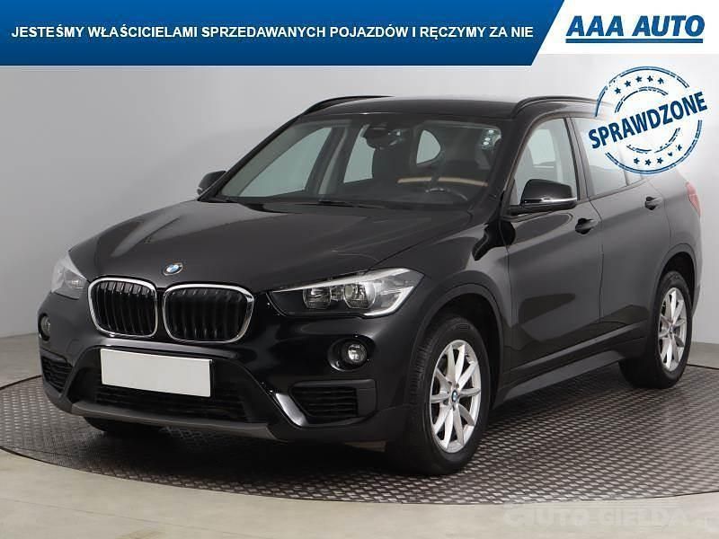 Używany BMW X1 140 KM (102 kW) 2018 Czarny SUV