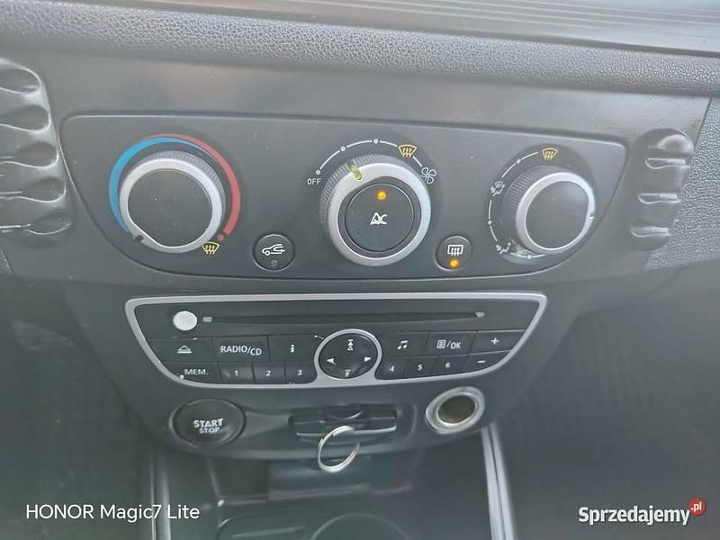 Używany Renault Mégane III 2009 Czerwony Hatchback