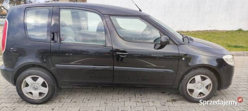 Używany Skoda Roomster 2007 Czarny Minivan