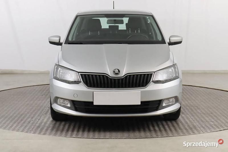 Używany Skoda Fabia 2017 Srebrny Kombi