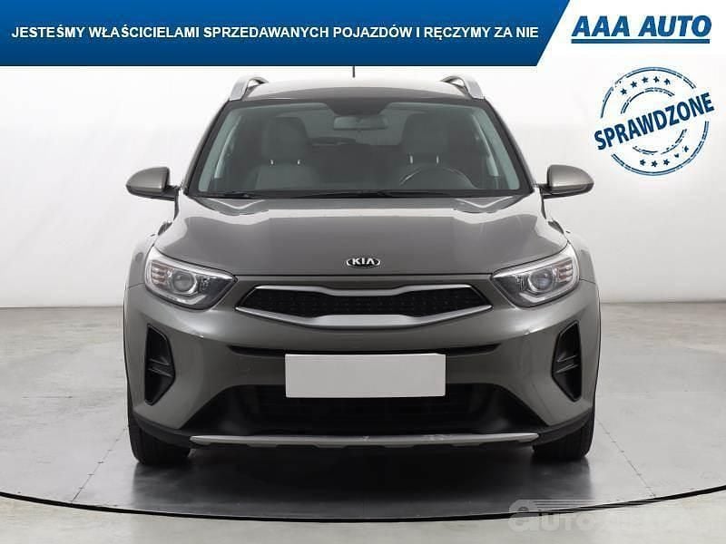Używany Kia Stonic 84 KM (61 kW) 2020 Szary SUV