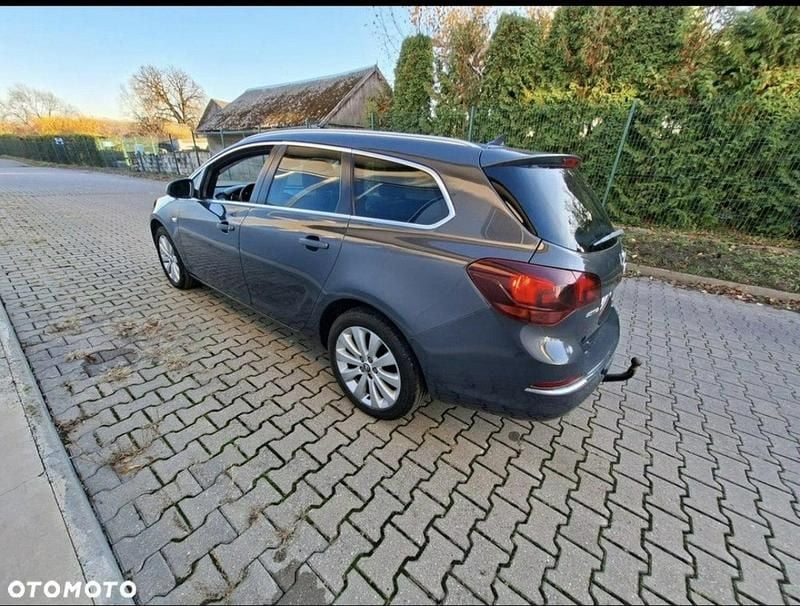 Używany Opel Astra 140 KM (102 kW) 2015 Szary Kombi