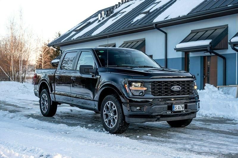 Używany Ford F-150 STX 329 KM (241 kW) 2024 Czarny (metalik) Pickup