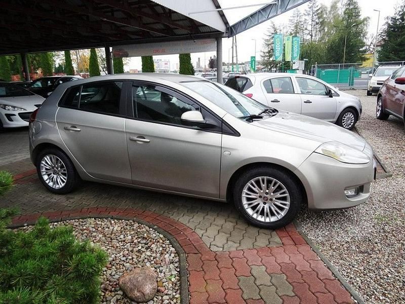 Używany Fiat Bravo 90 KM (66 kW) 2007 Beżowy Hatchback