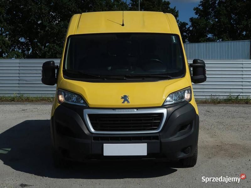 Żółty Używany 2018 Peugeot Boxer Van | 54 499 zł (Uczciwa cena) - Obraz 1/4