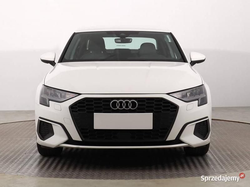 Biały Używany 2023 Audi A3 Sedan/Limuzyna | 112 999 zł (Dość drogi) - Obraz 1/4