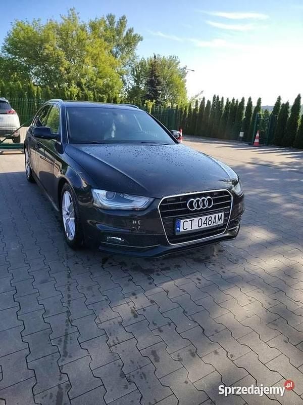 Czarny Używany 2013 Audi A4 S-Line Kombi | 30 000 zł (Dobra cena) - Obraz 1/4