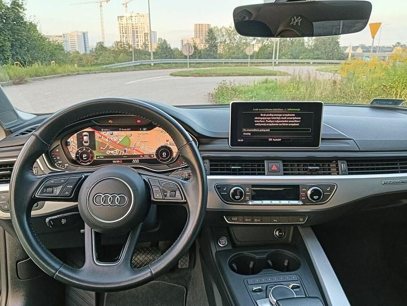 Używany Audi A5 S-Line 2018 Szary Coupe