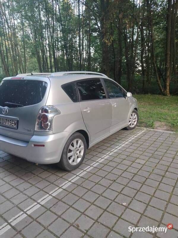 Srebrny Używany 2004 Toyota Corolla Verso Minivan | 9500 zł (Uczciwa cena) - Obraz 1/4