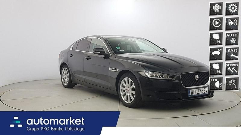 Czarny Używany 2016 Jaguar XE Prestige Sedan/Limuzyna | 63 850 zł - Obraz 1/4