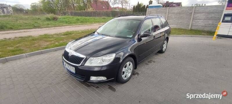 Używany Skoda Octavia 2011 Czarny Sedan/Limuzyna