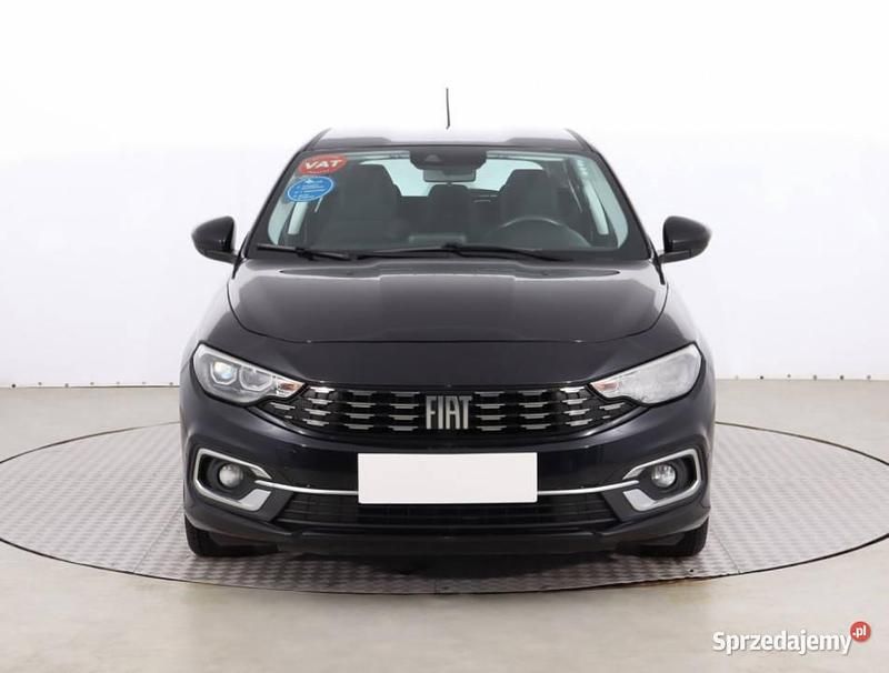 Czarny Używany 2022 Fiat Tipo Hatchback | 44 999 zł (Dobra cena) - Obraz 1/4