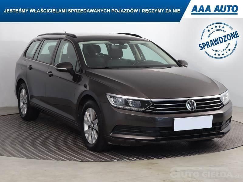 Używany VW Passat 2017 Brązowy
