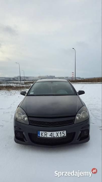 Używany Opel Astra GTC 2005 Czarny Coupe