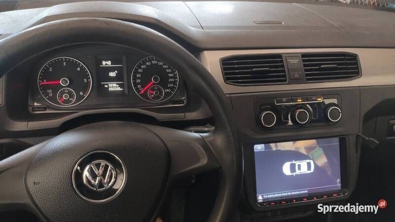 Używany VW Caddy Maxi 2016 Srebrny Minivan