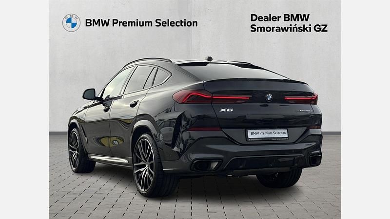 Używany BMW X6 Comfort Edition 340 KM (250 kW) 2024 Czarny szafir metalizowany SUV