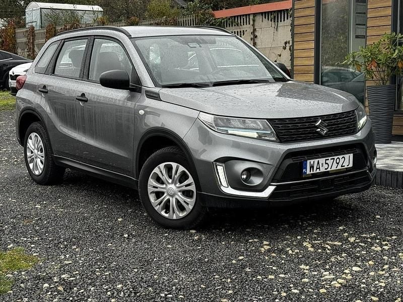 Szary (metalik) Używany 2024 Suzuki Vitara SUV | 77 900 zł (Uczciwa cena) - Obraz 1/4
