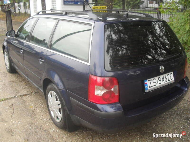 Używany VW Passat 2005 Granatowy Sedan/Limuzyna