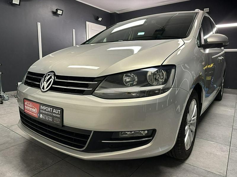 Używany VW Sharan 170 KM (125 kW) 2011 Brązowobeżowy Minivan