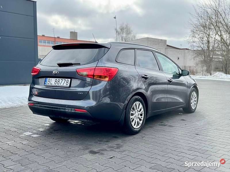 Używany Kia Ceed 2017 Grafitowy Hatchback