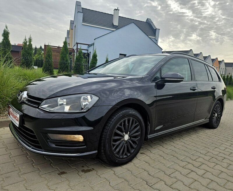 Czarny Używany 2016 VW Golf VII Highline Sedan/Limuzyna | 44 990 zł (Dobra cena) - Obraz 1/4