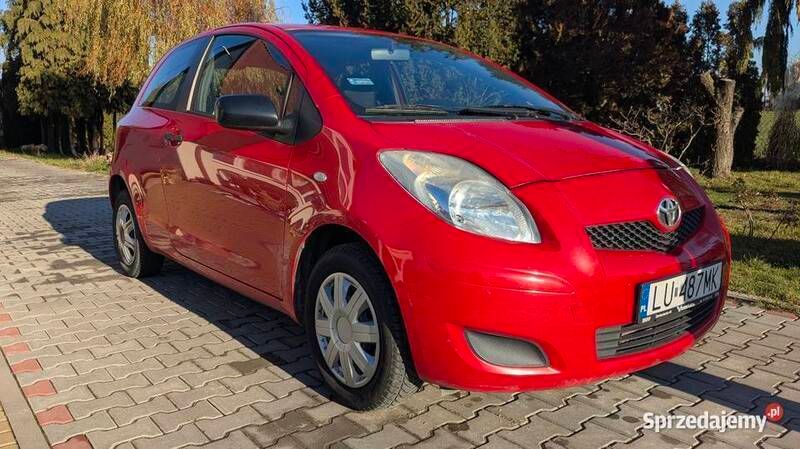 Czerwony Używany 2010 Toyota Yaris Hatchback | 7400 zł (Uczciwa cena) - Obraz 1/4