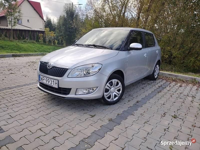 Srebrny Używany 2014 Skoda Fabia Hatchback | 18 000 zł (Dobra cena) - Obraz 1/4