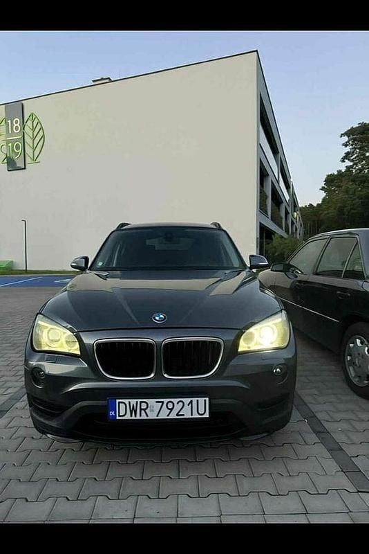 Inny kolor Używany 2014 BMW X1 SUV | 30 000 zł (Dobra cena) - Obraz 1/4