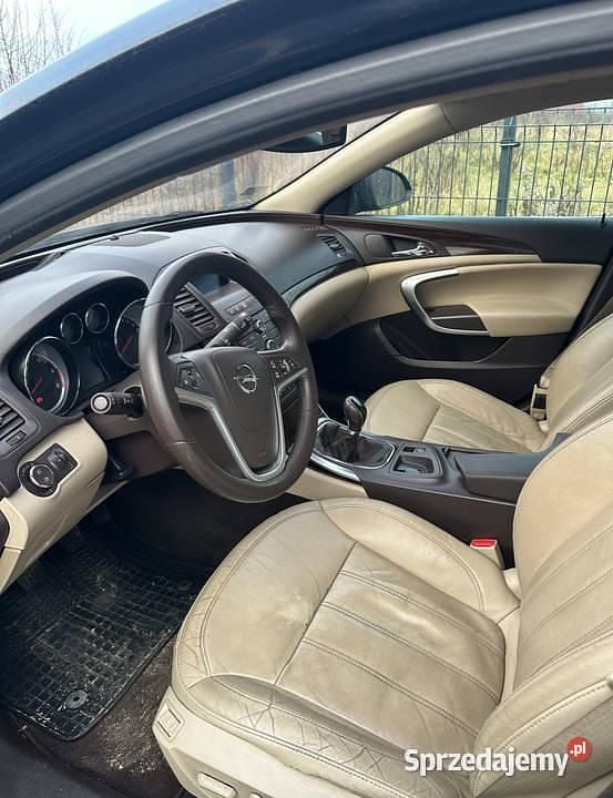 Używany Opel Insignia 2009 Czarny Sedan/Limuzyna
