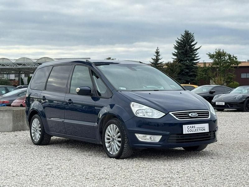 Używany Ford Galaxy 160 KM (117 kW) 2014 Niebieski (metalik) Minivan