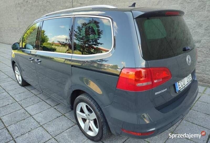 Używany VW Sharan 150 KM (110 kW) 2011 Szary Minivan