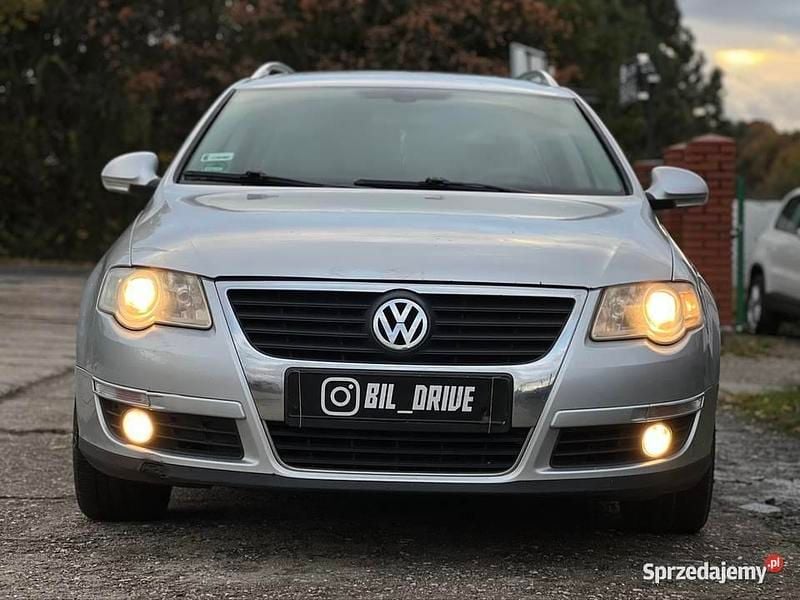 Srebrny Używany 2007 VW Passat Kombi | 7500 zł (Uczciwa cena) - Obraz 1/4