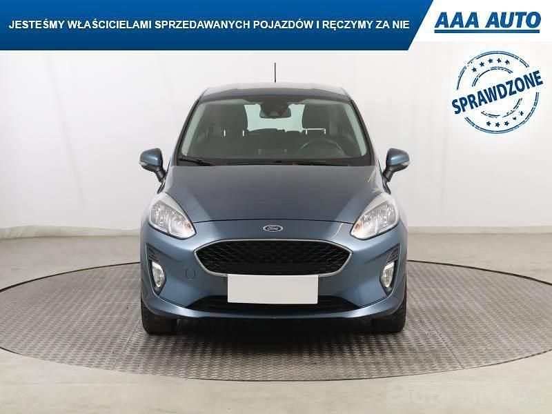 Używany Ford Fiesta 2018 Błękitny Hatchback