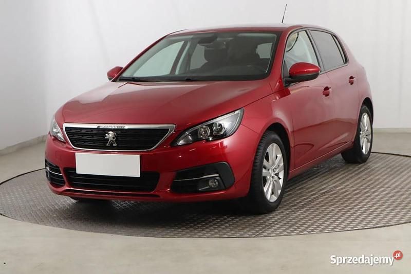 Używany Peugeot 308 2019 Bordowy Hatchback