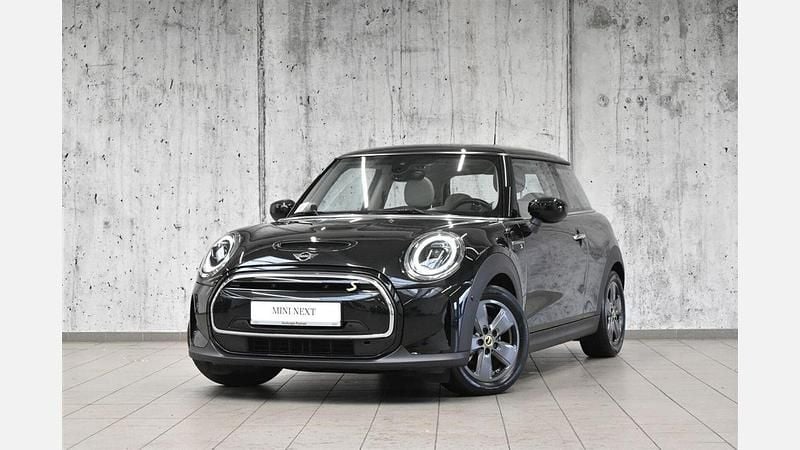 Midnight black ii metalizowany Używany 2023 Mini Cooper SE Hatch Hatchback | 89 800 zł (Dobra cena) - Obraz 1/3