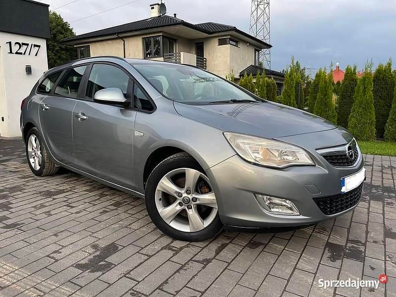Używany 2011 Opel Astra | 15 400 zł (Dość drogi) - Obraz 1/4