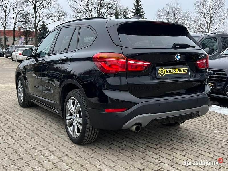 Używany BMW X1 136 KM (100 kW) 2016 Czarny SUV