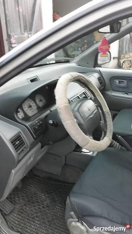 Używany Mitsubishi Space Runner 1997 Srebrny Minivan