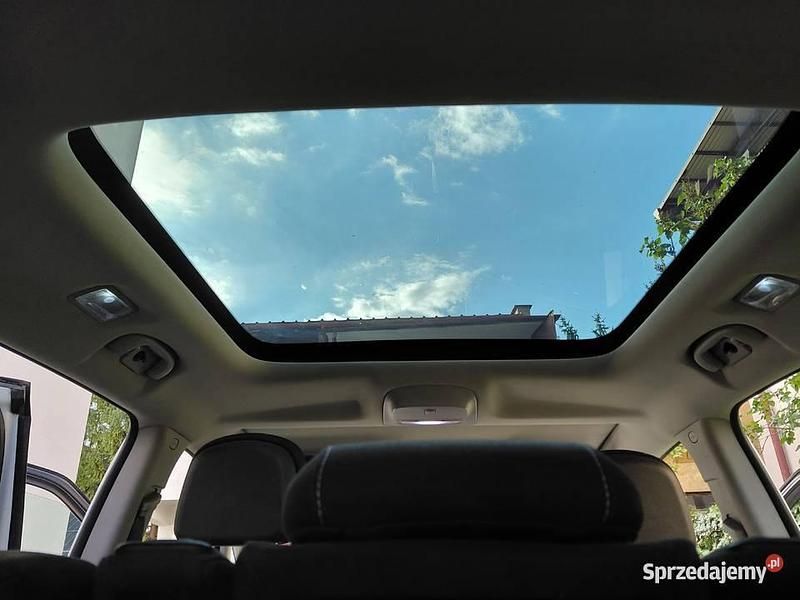 Używany Opel Zafira Cosmo 2013 Biały Minivan