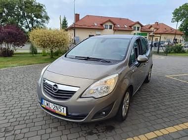 Beżowy Używany 2013 Opel Meriva Minivan | 21 200 zł (Uczciwa cena) - Obraz 1/4