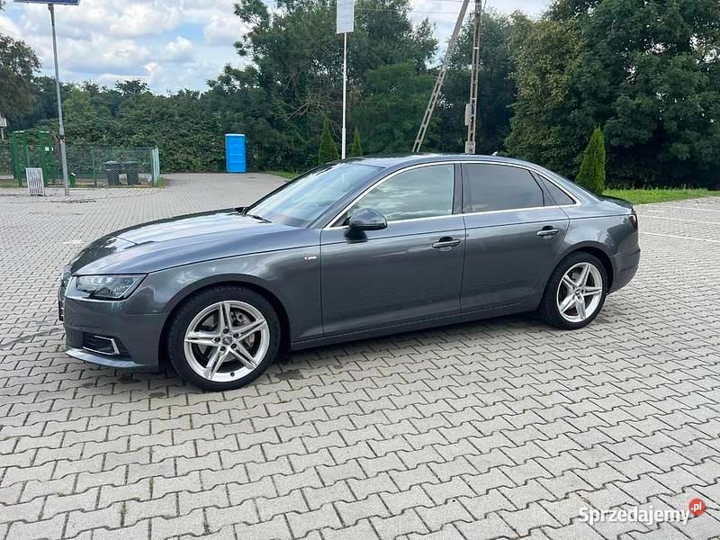 Używany Audi A4 S-Line 2017