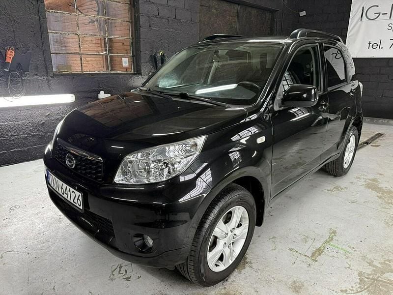Czarny Używany 2012 Daihatsu Terios SUV | 24 900 zł (Uczciwa cena) - Obraz 1/4