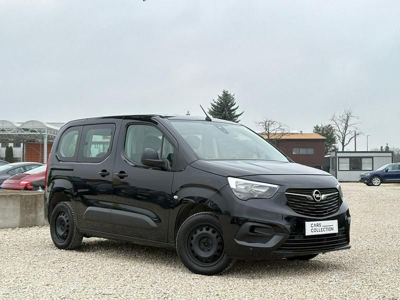 Czarny (metalik) Używany 2022 Opel Combo Life Sedan/Limuzyna | 59 900 zł - Obraz 1/4