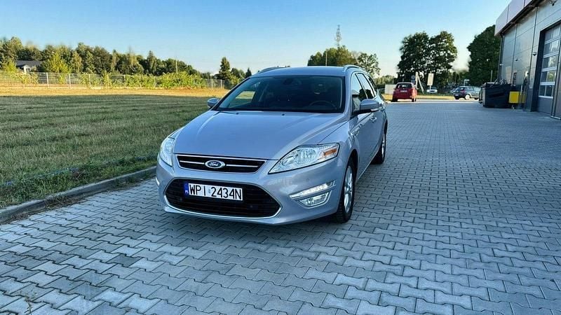 Szary (metalik) Używany 2013 Ford Mondeo Kombi | 25 900 zł (Dobra cena) - Obraz 1/4