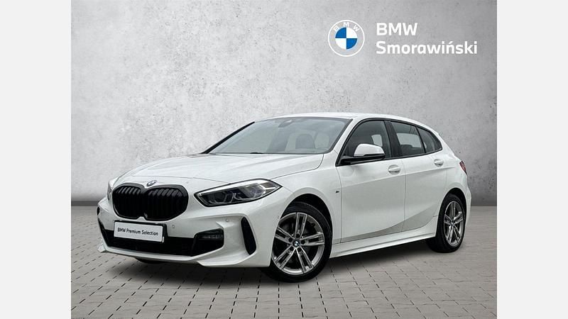 Biel alpejska Używany 2022 BMW 118 Shadowline Hatchback | 109 900 zł (Dość drogi) - Obraz 1/3