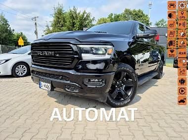 Czarny Używany 2023 RAM 1500 Pickup | 264 000 zł (Dobra cena) - Obraz 1/4