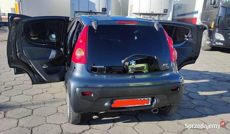Używany Peugeot 107 2011 Szary Hatchback
